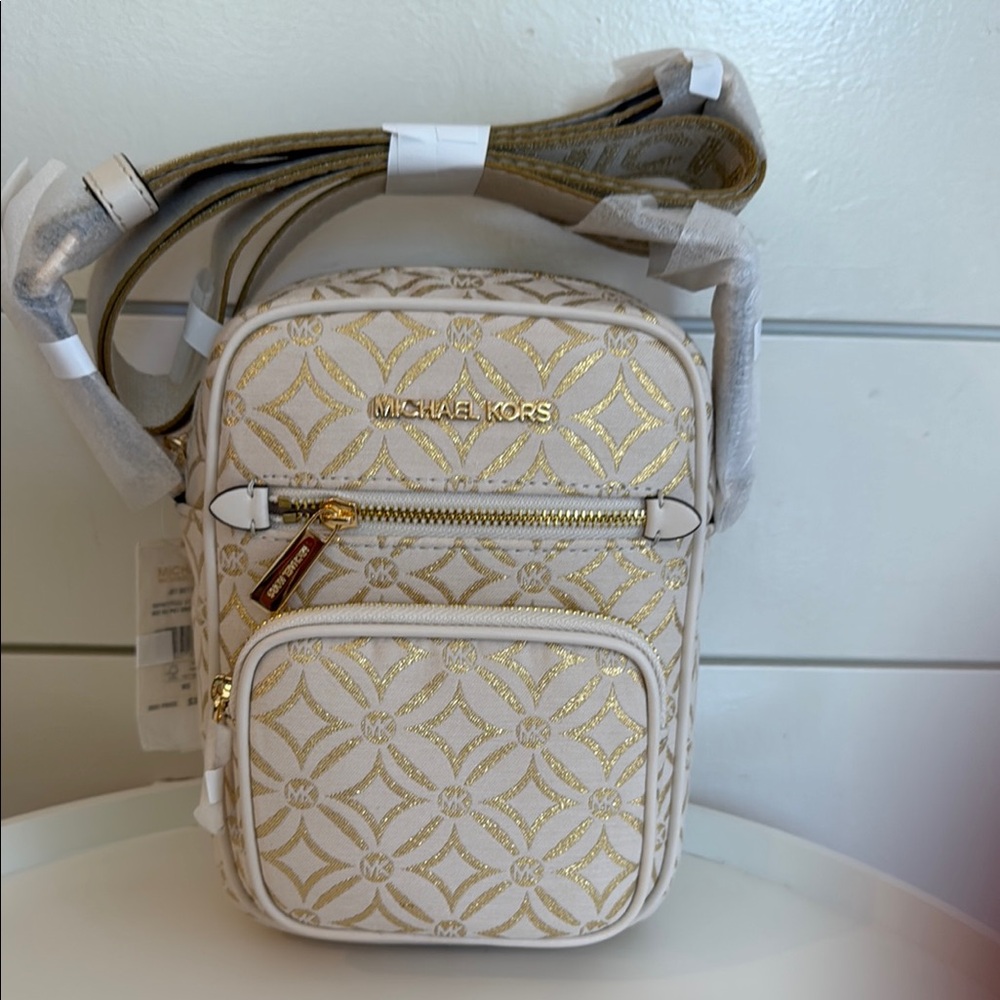 NWT Michael Kors Jet Set Gold and Cream Women's Crossbody